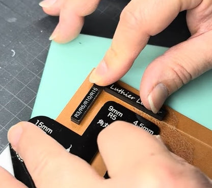 How to use the positioning guide on a leather corner