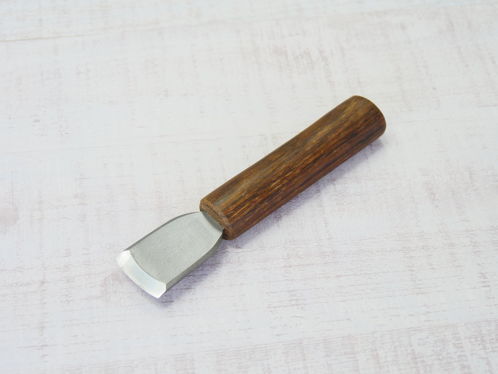 BULLNOSE HSS skiving knife 30 mm with smoked oak handle