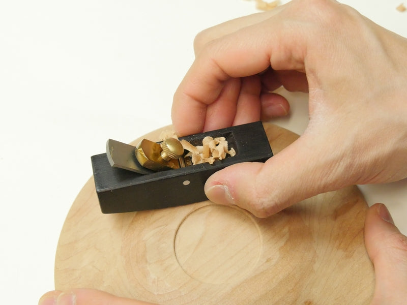 Shaping a concave surface with the CURVED mini plane